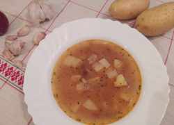 Číra cesnaková so zemiakmi, rascou a paprikou