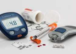 Inzulínové pero s glukomerom