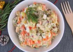 Zemiakovo-zeleninový šalát s majonézou