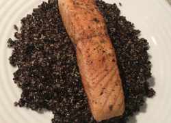 Hotová čierna quinoa ako príloha