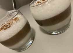 Domáce latté machiatto