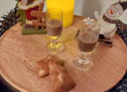 Domáci perníkový likér s rumom a vanilkou