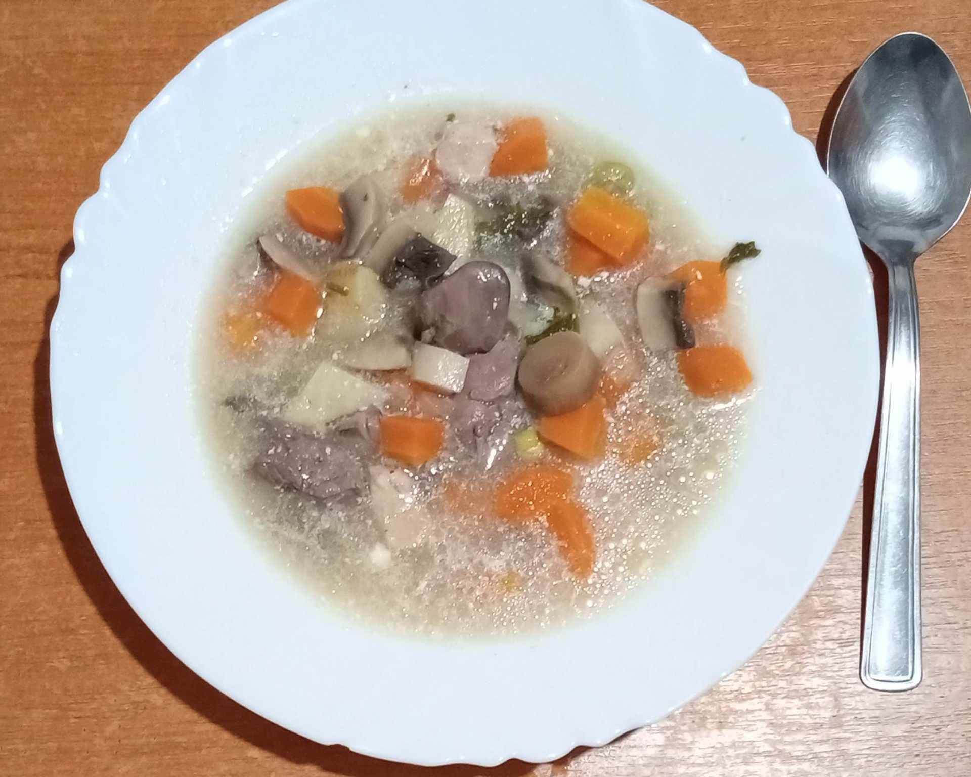Legényfogó leves, maďarská polievka