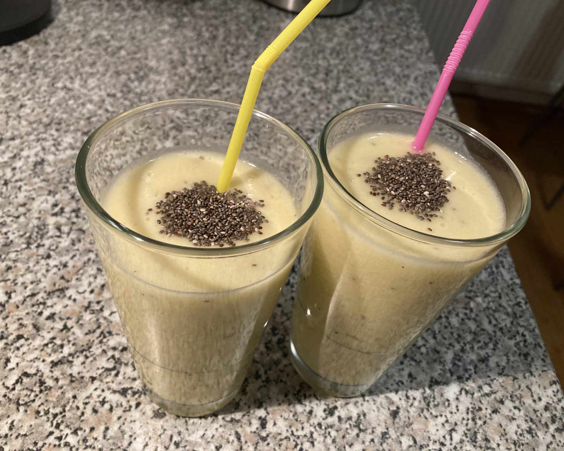 Hotové ovocné smoothie bez mlieka