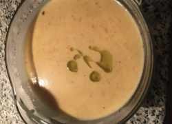 Hotový mrkvovo-zemiakový krém so smotanou