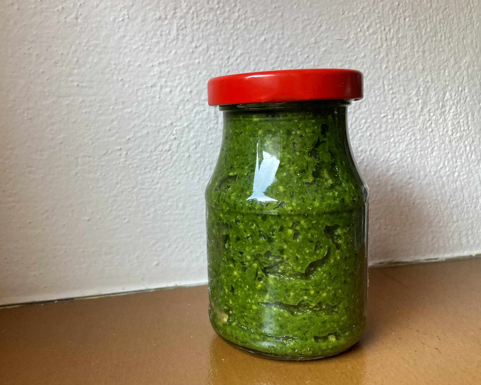 Hotové pesto z čerstvej žihľavy