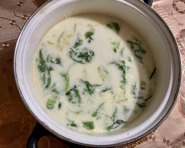Hotová mliečna polievka so šťavelom