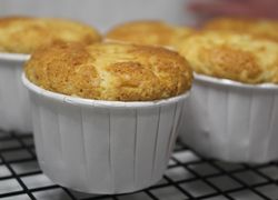 Recept na domáce maffiny, mafiny v košíčkoch, cupcakes na čiernej mriežke