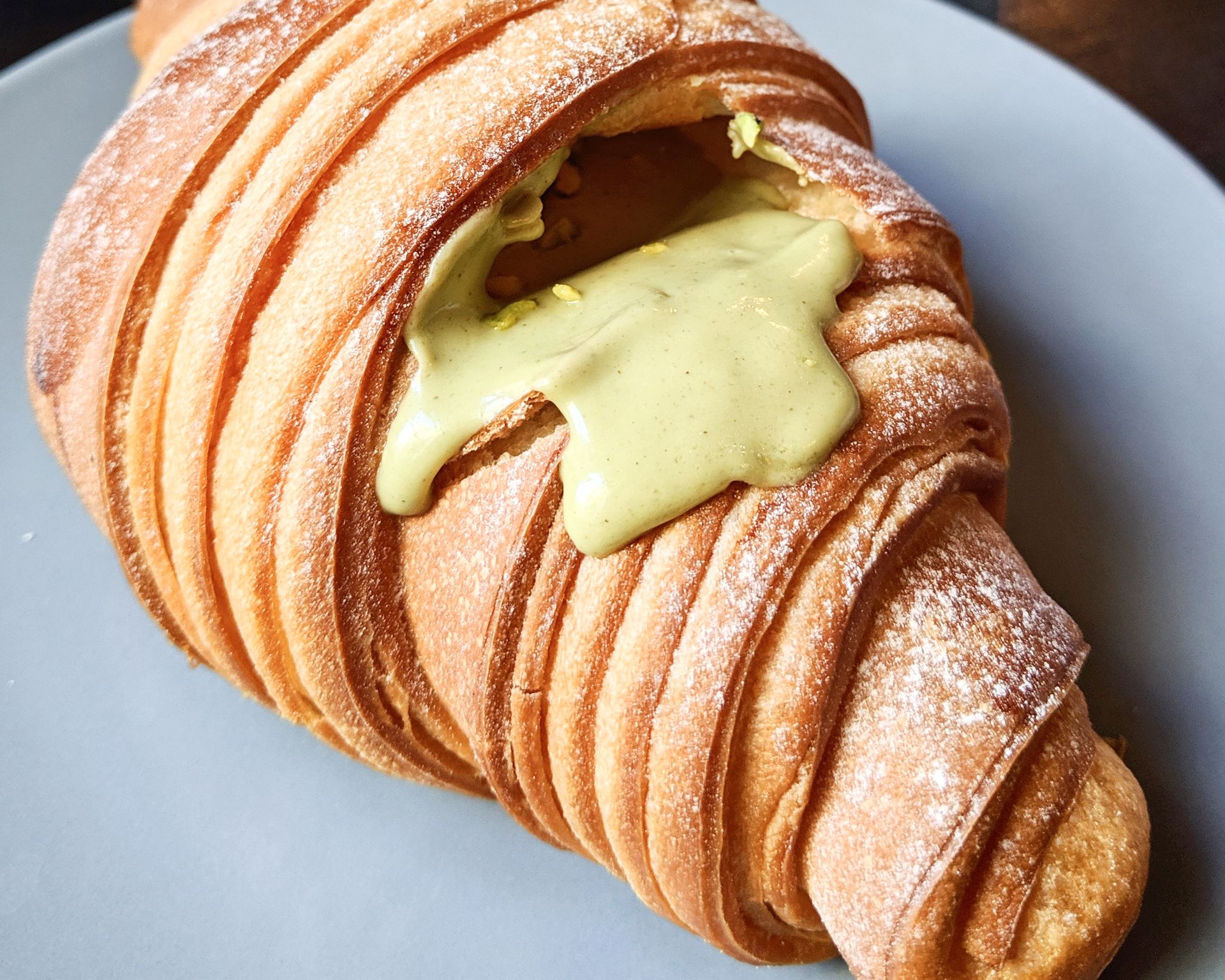 Croissant z pistácií, plnka - pistáciový krém
