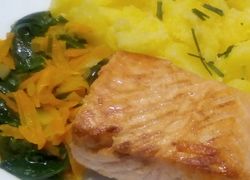 Recept na lososa na masle s varenými zemiakmi