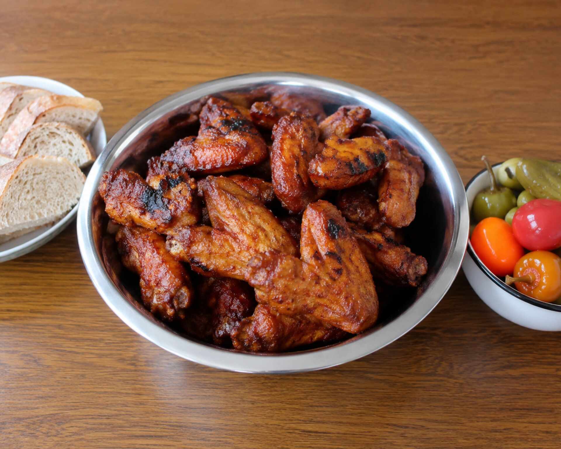 Pikantné krídelká z kuraťa na grile v pivovej chilli s medom marináde recept